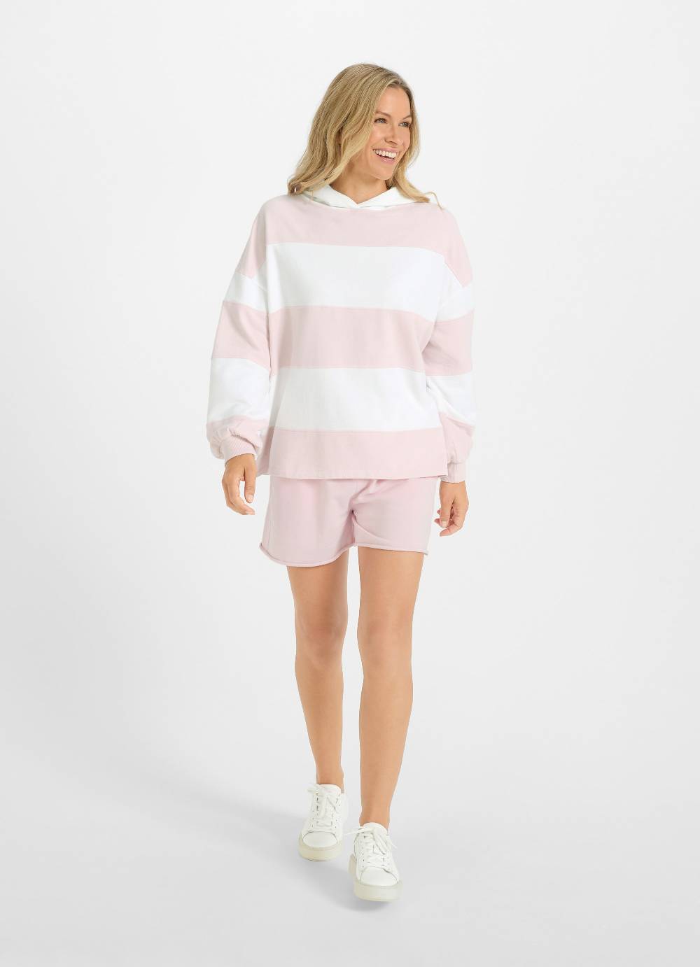 Juvia Hoodie Bis zu 65% Rabatt