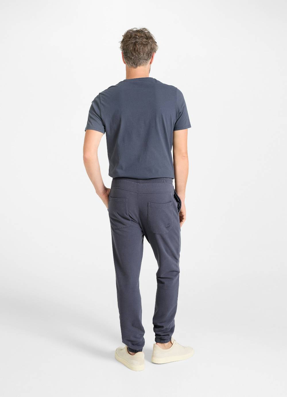 Juvia Regular Fit - Sweatpants Letzter Tag