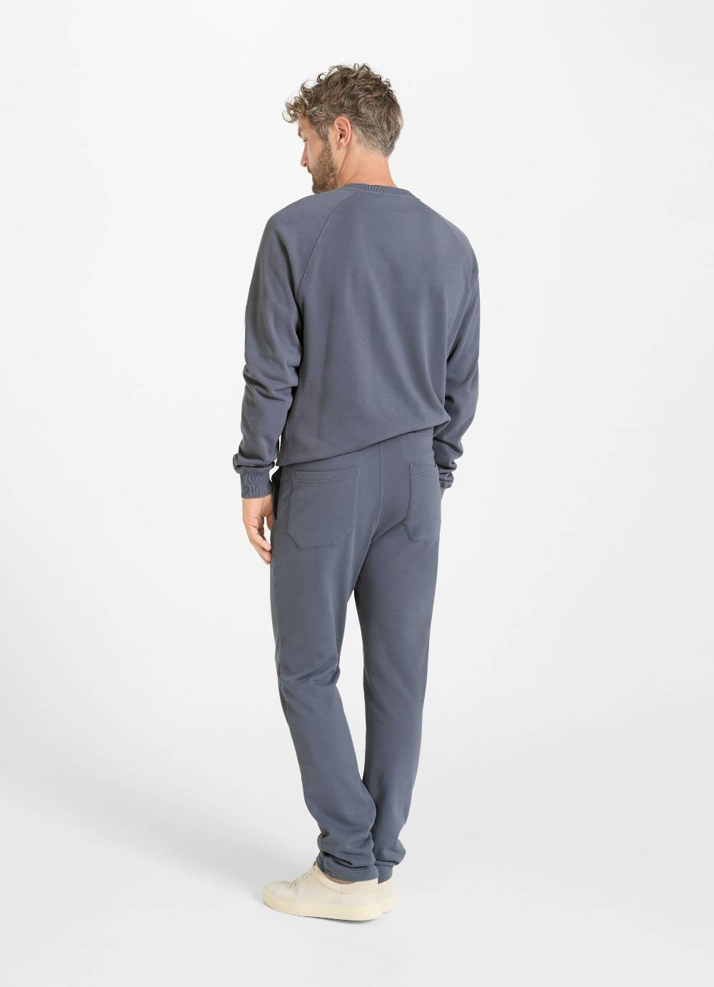 Juvia Regular Fit - Sweatpants Bis zu 50% Rabatt