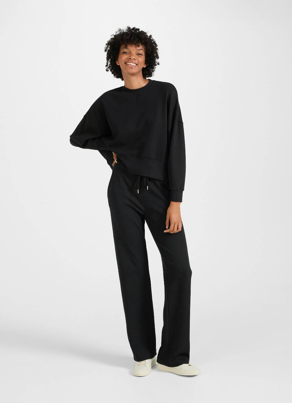 Juvia Wide Leg Fit - Sweatpants Große Rabatte