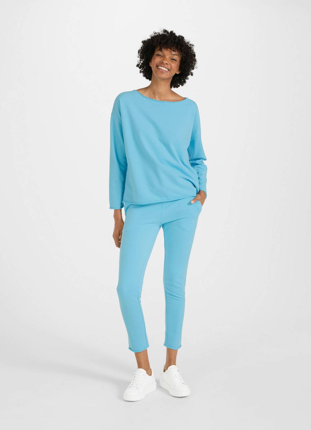 Juvia Slim Fit - Sweatpants Riesige Ersparnisse