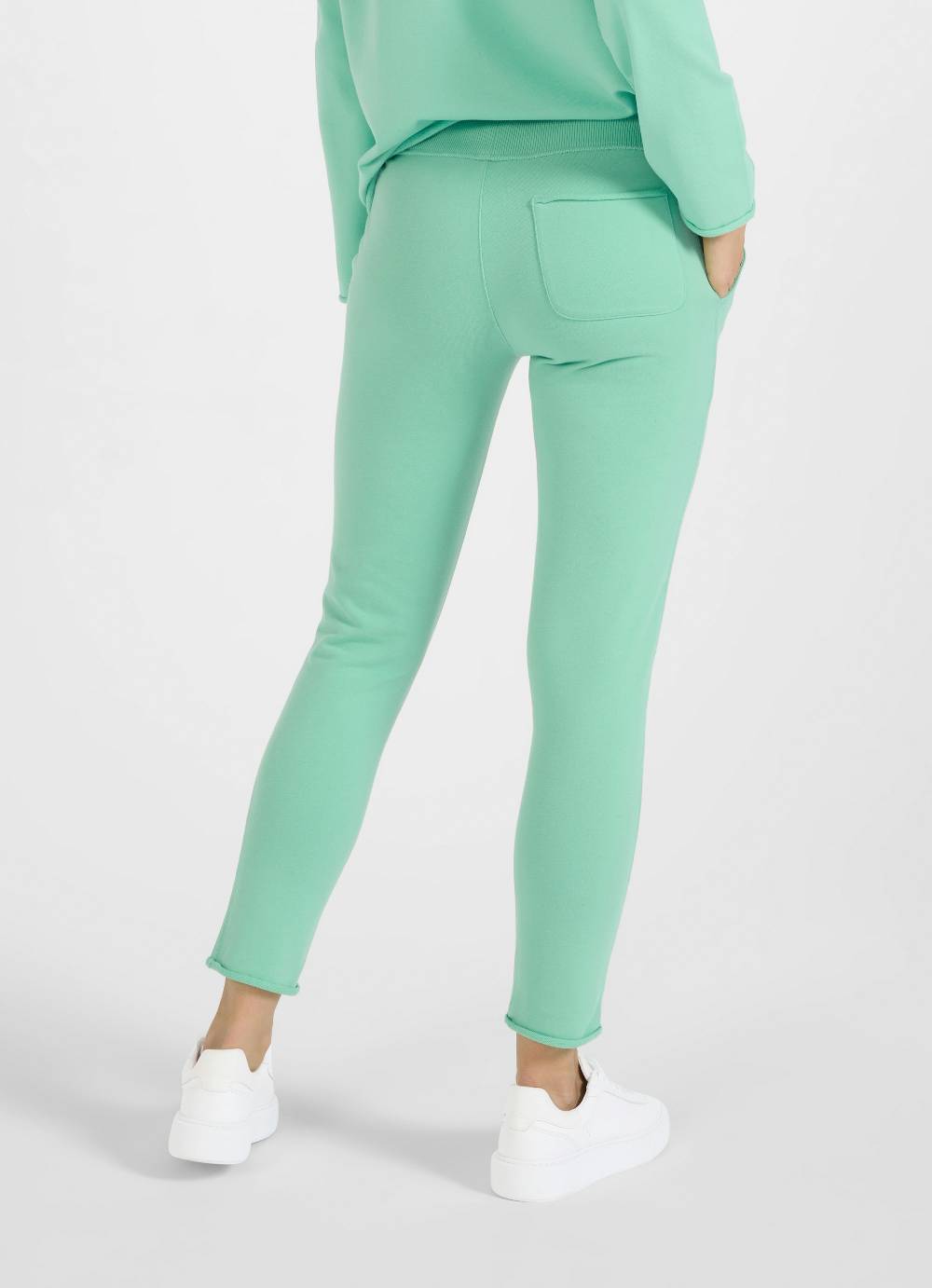 Juvia Slim Fit - Sweatpants Bis zu 55% Rabatt