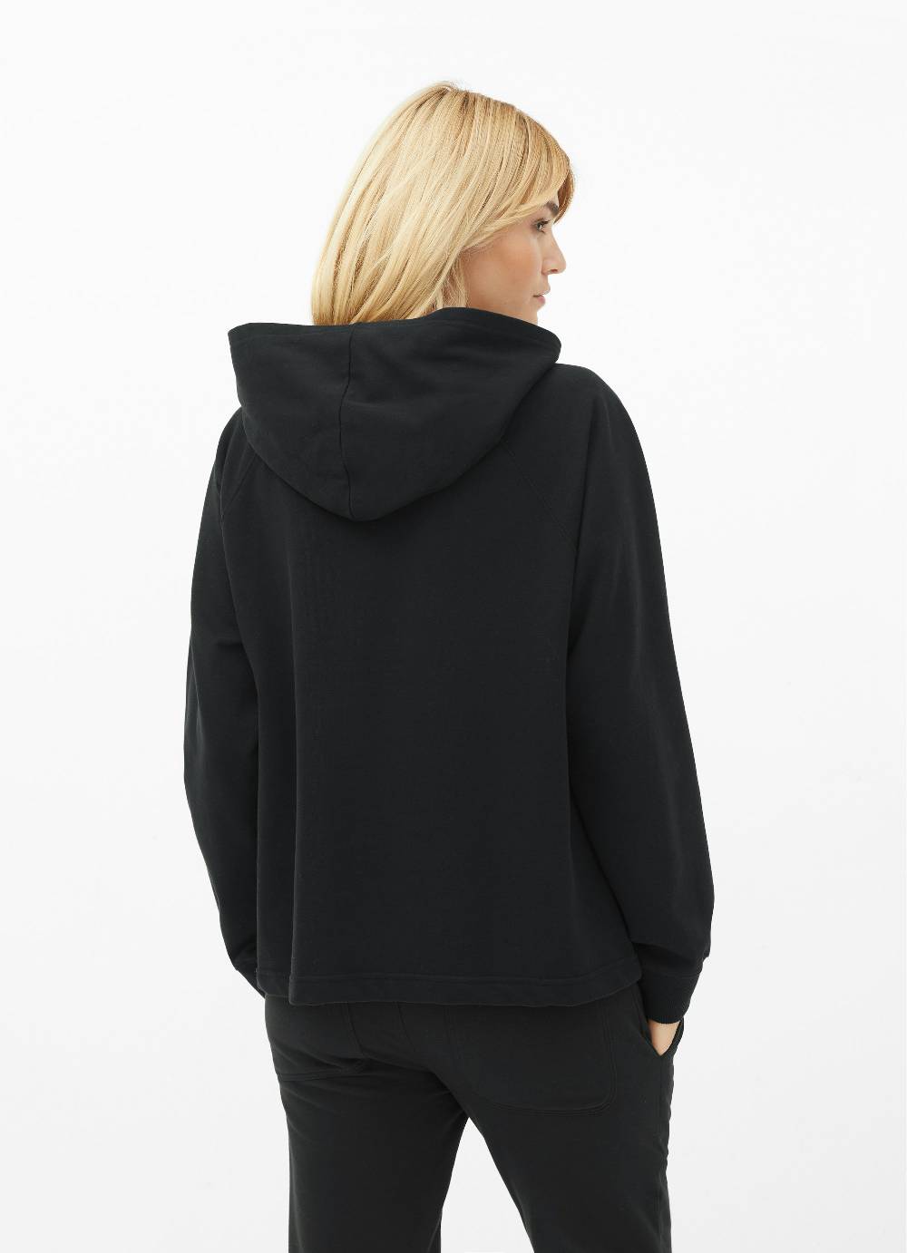 Juvia Hoodie 50% Rabatt für begrenzte Zeit