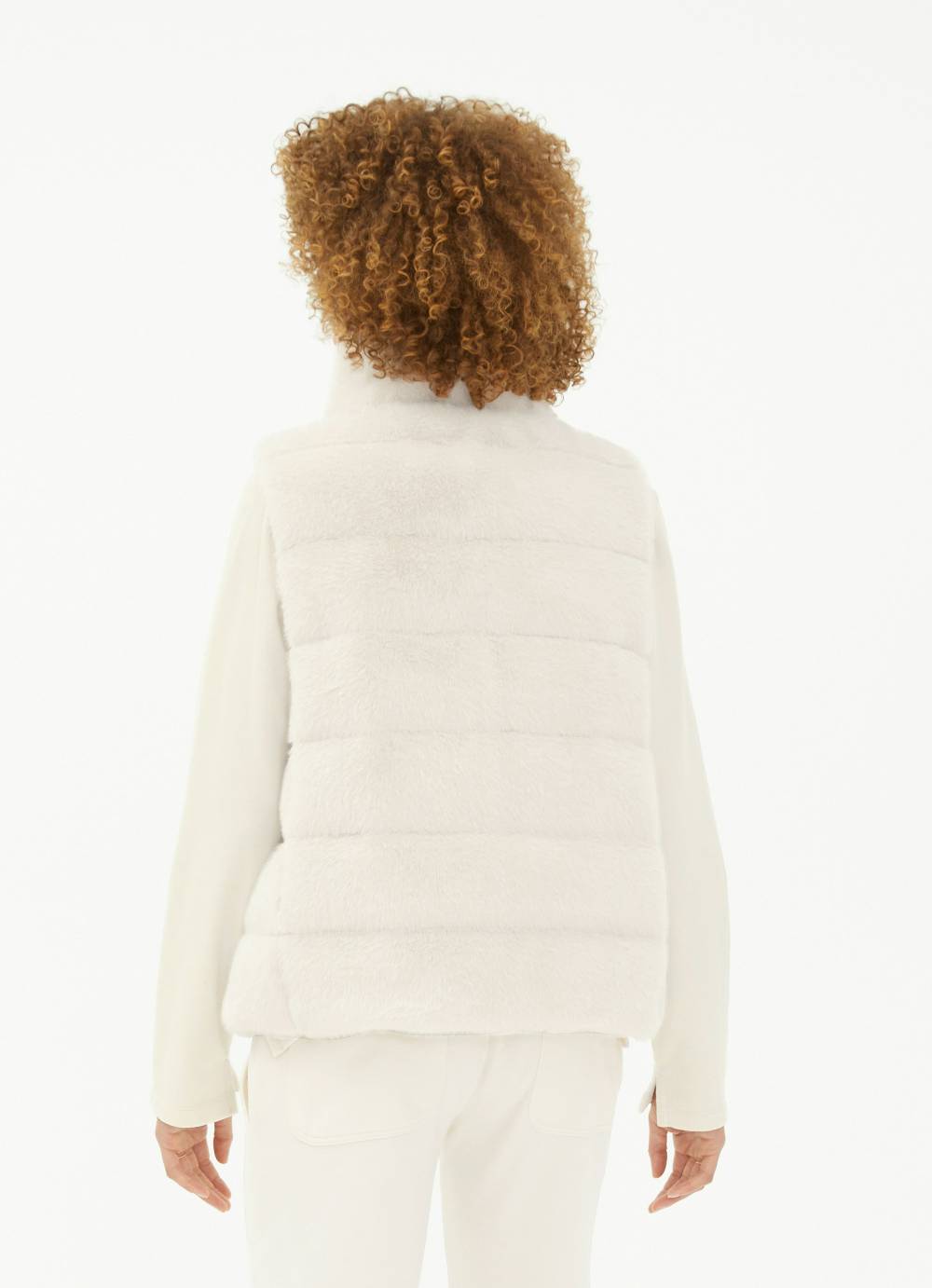 Juvia Faux Fur - Daunenweste im Angebot