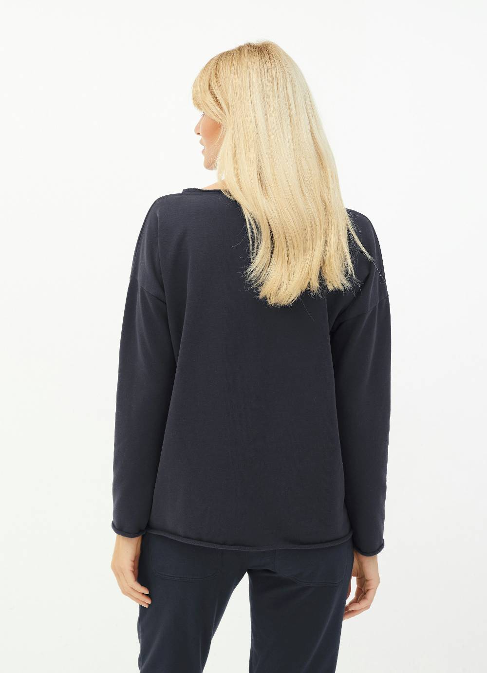 Juvia Sweatshirt Cyber Monday