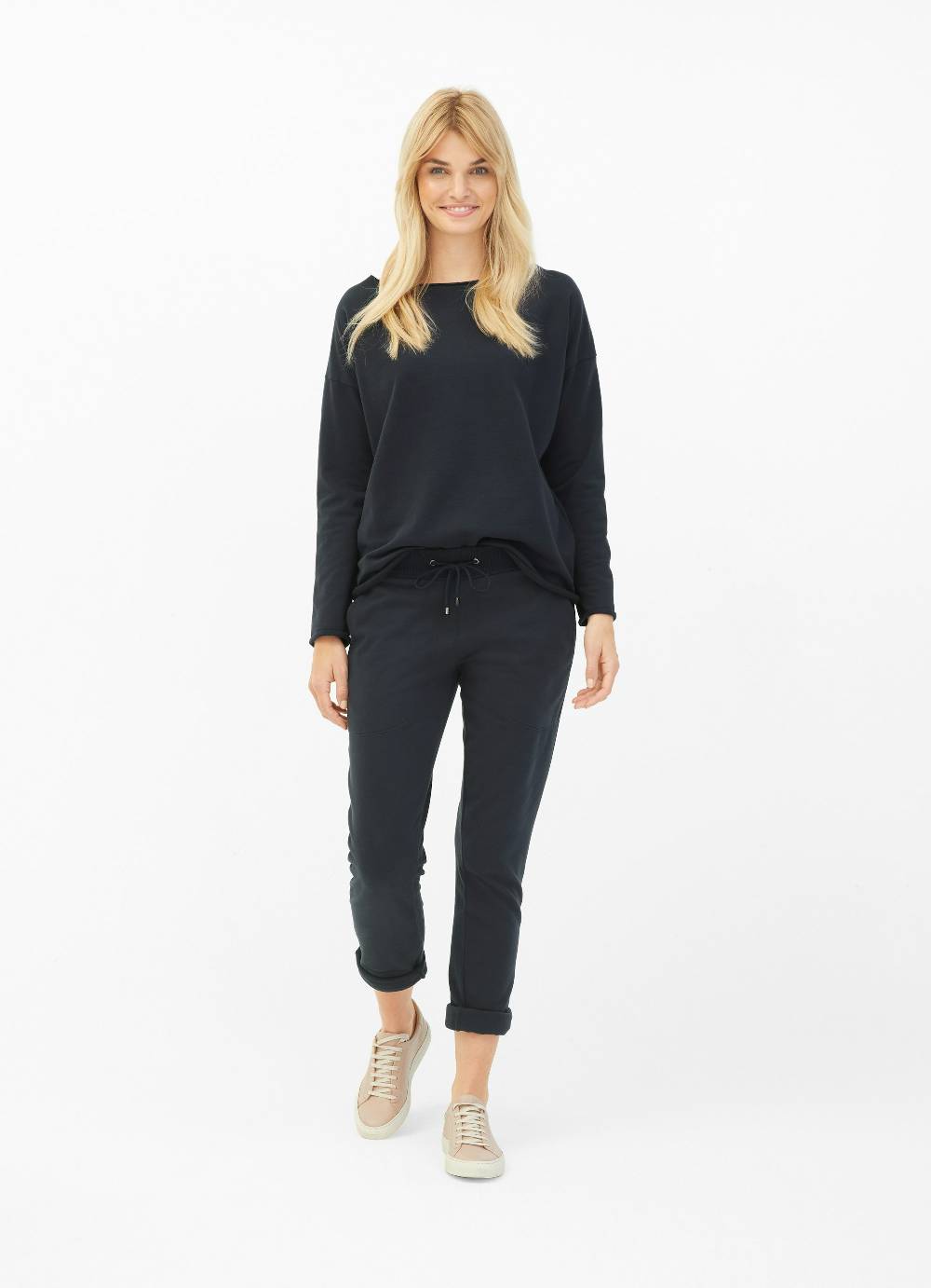 Juvia Loose Fit - Sweatpants Weihnachtsangebot