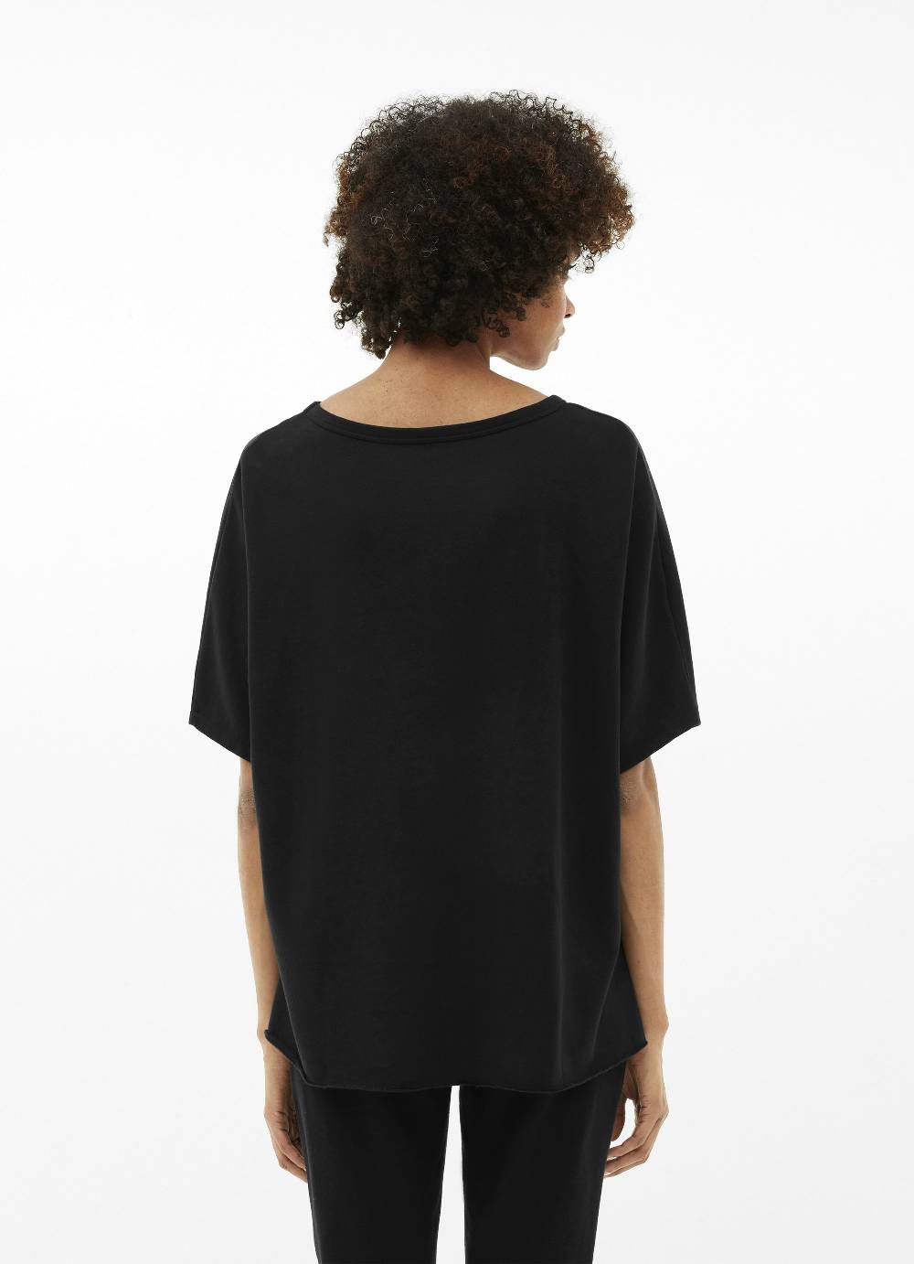 Juvia Oversized Sweat - Cape Räumungsverkauf