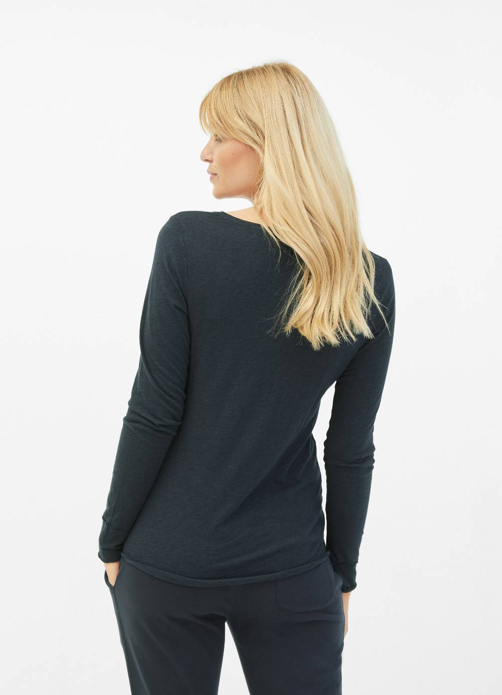 Juvia Longsleeve VIP-Rabatte