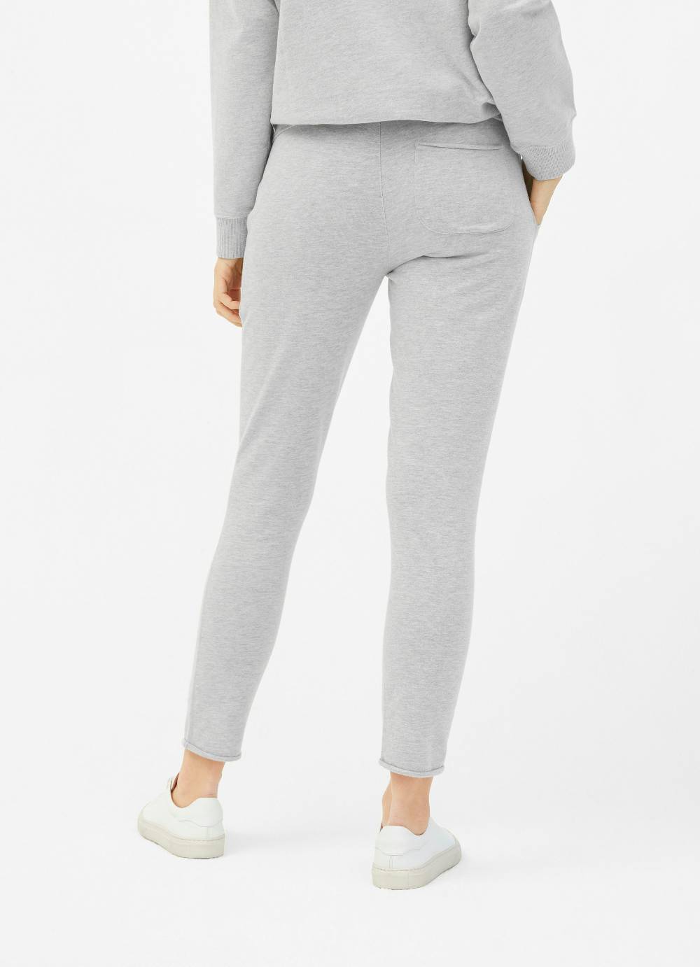 Juvia Slim Fit - Sweatpants Letzter Tag