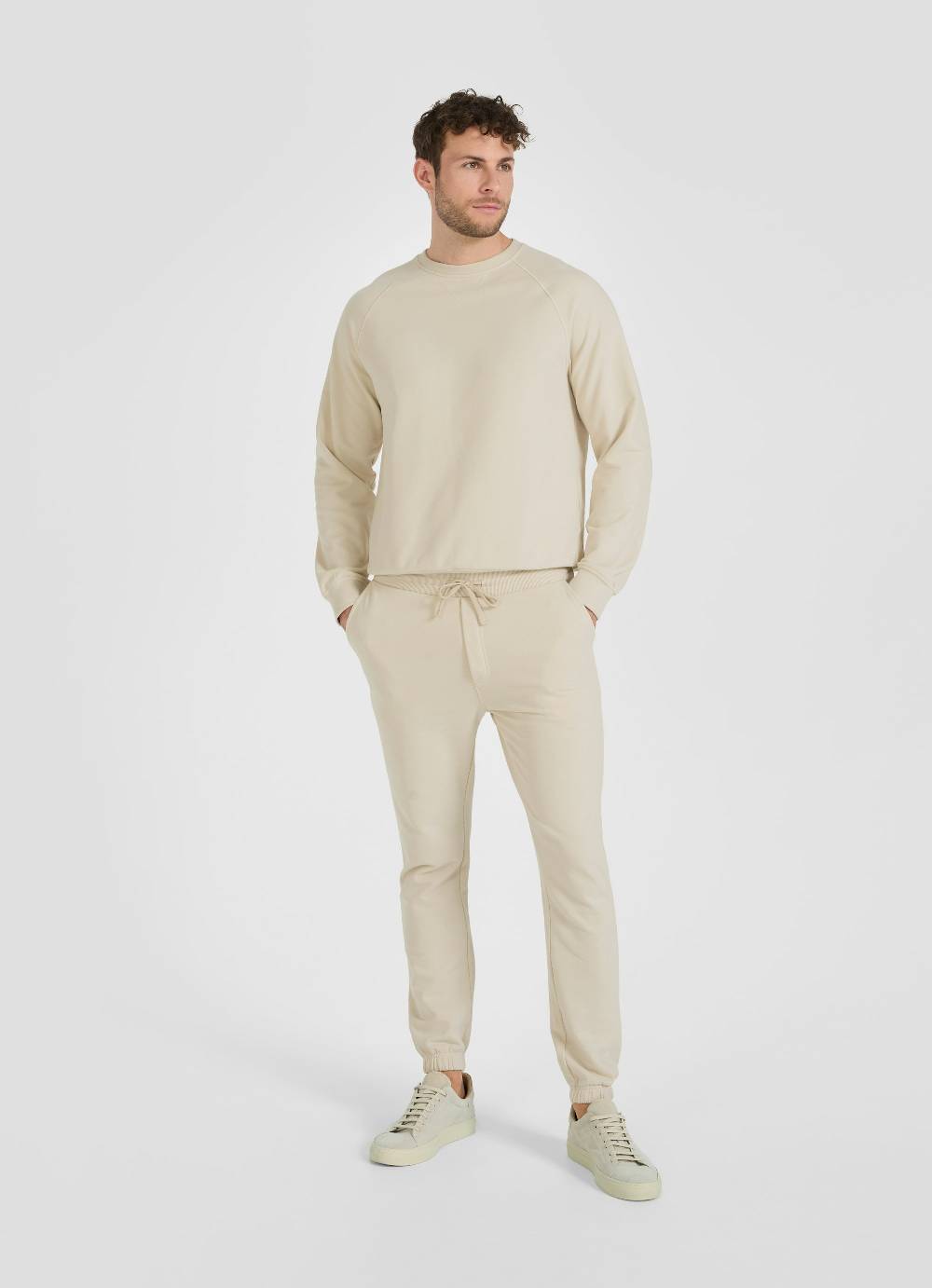 Juvia Regular Fit - Sweatpants Großer Ausverkauf