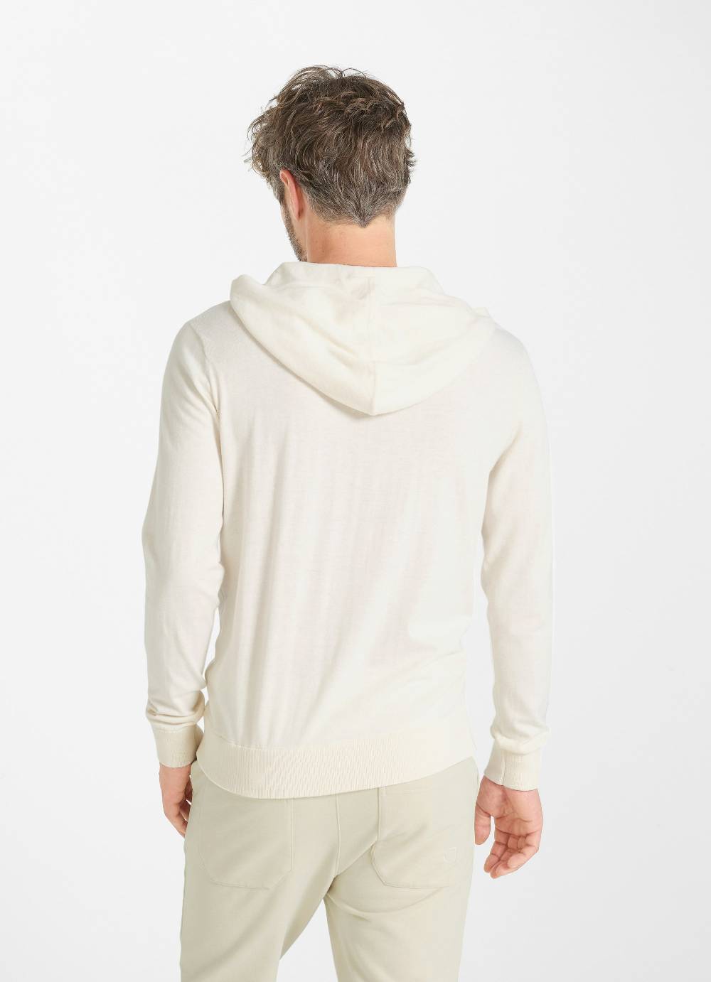Juvia Strick Hoodie Valentinstagsangebot
