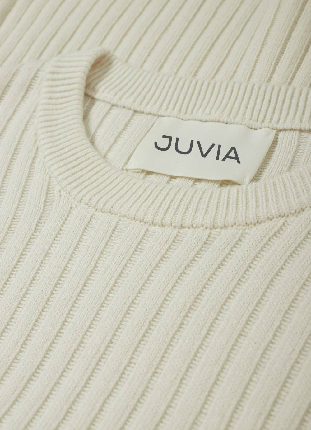 Juvia Pullover Top Angebot