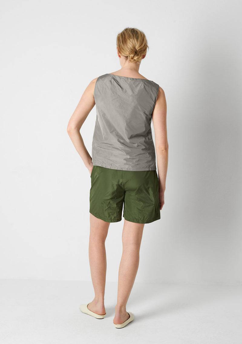 Katharina Hovman Shorts green tea Begrenztes Angebot