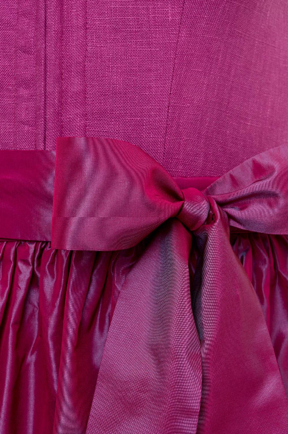 Kinga Mathe Jubiläumsdirndl in Cassis Flash Sale