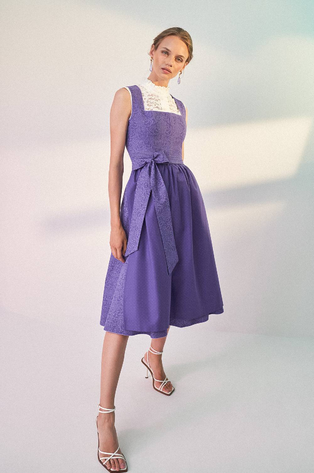 Kinga Mathe Dirndl Ally in Lila VIP-Rabatte