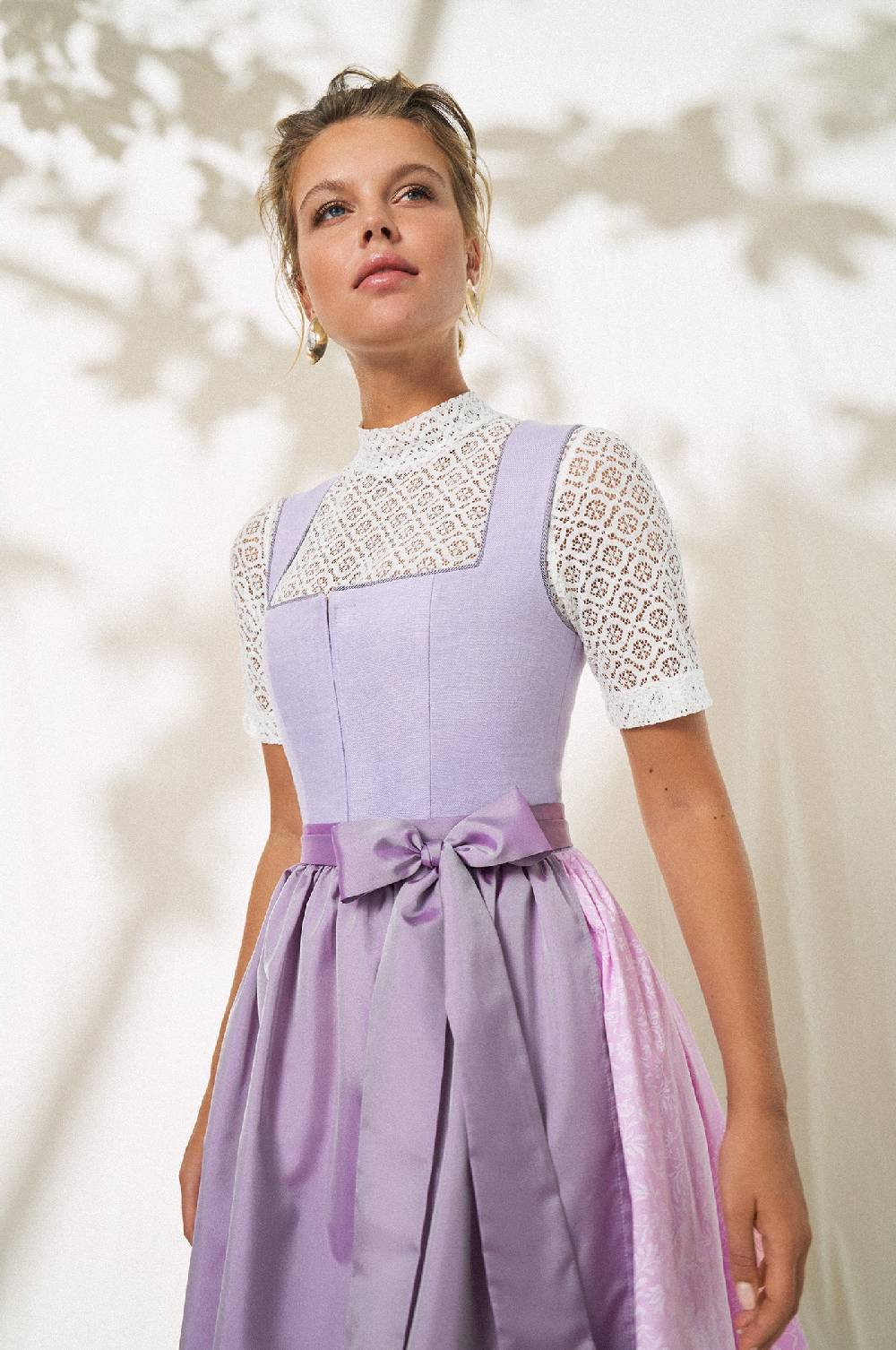 Kinga Mathe Dirndl Almeria in Flieder Tiefpreis