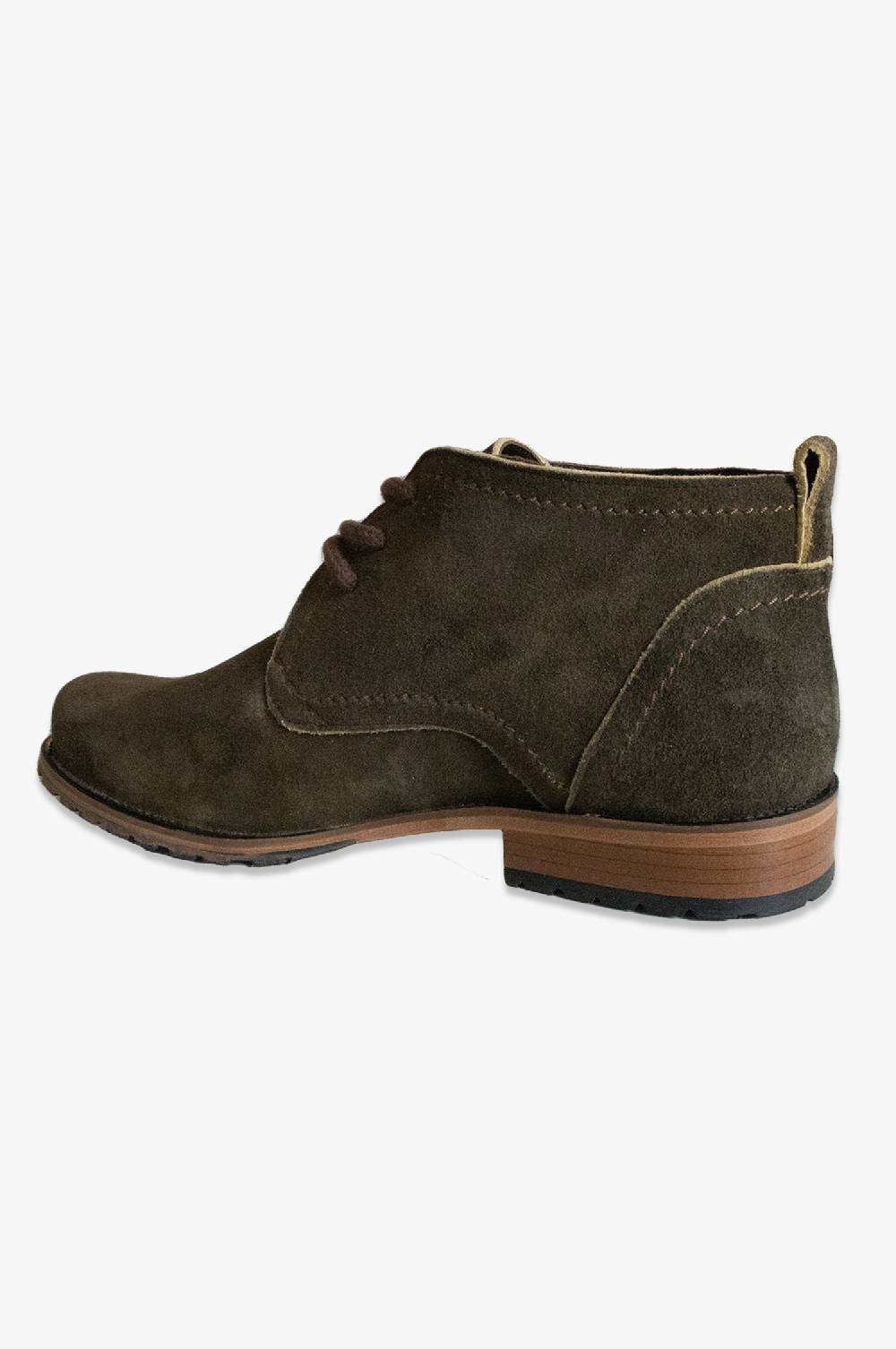 Kinga Mathe Veloursleder Trachtenschuhe in Olive Neueste Stile