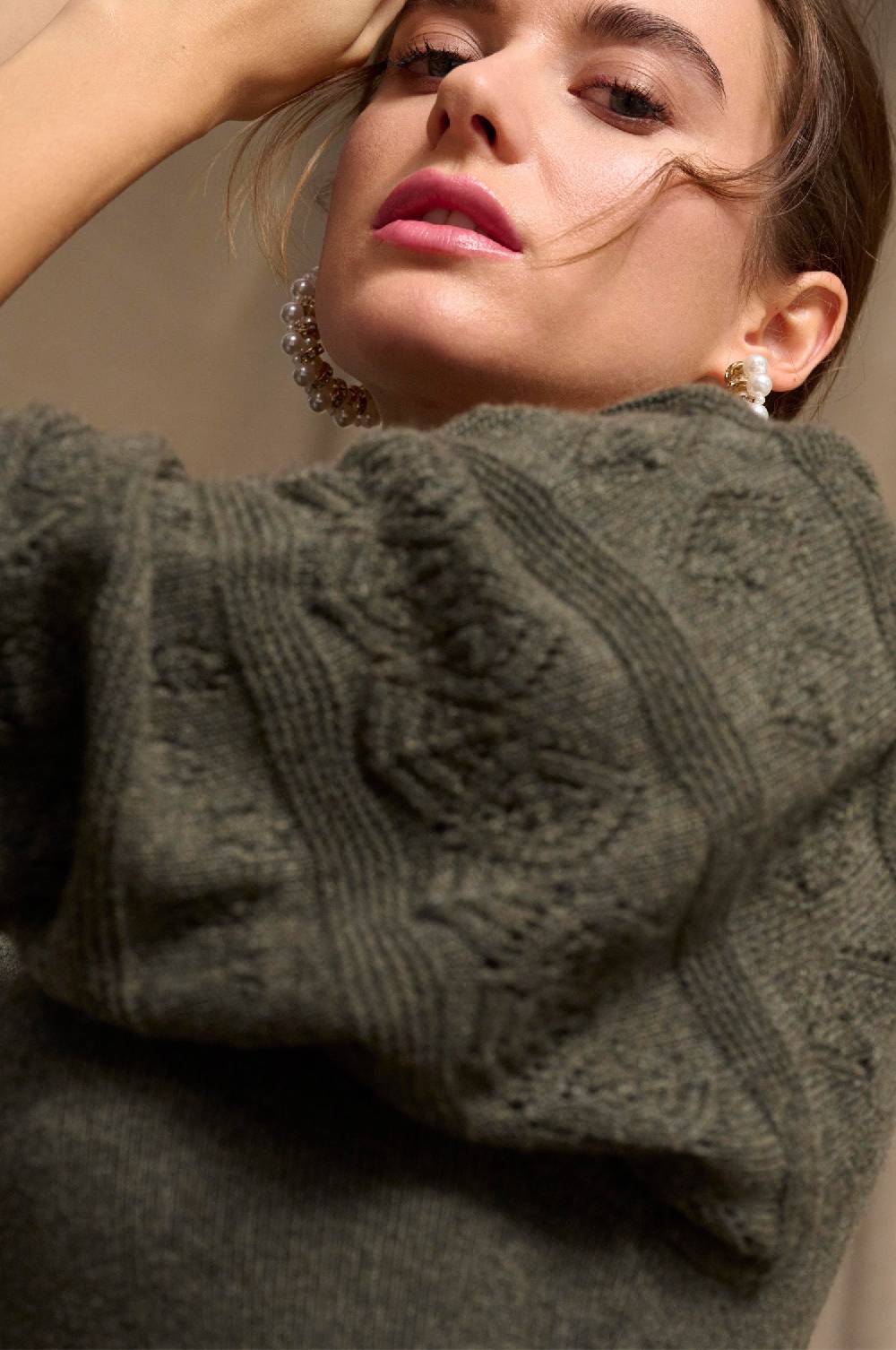 Kinga Mathe Cashmere Strickkleid Leonora in Olive Vierteljährliche Förderung