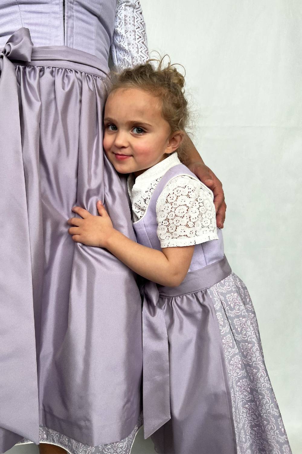 Kinga Mathe Kinderdirndl Anna in Flieder Günstiger Verkauf