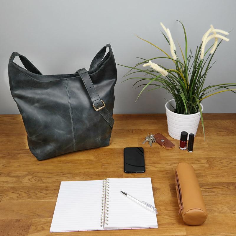 Leconi große Umhängetasche Schultertasche Beuteltasche Damentasche Leder grau LE0055 Meist gekauft