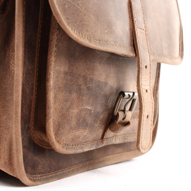 Leconi Umhängetasche Schultertasche Freizeittasche Büffelleder vintage braun LE3062 Flash Sale