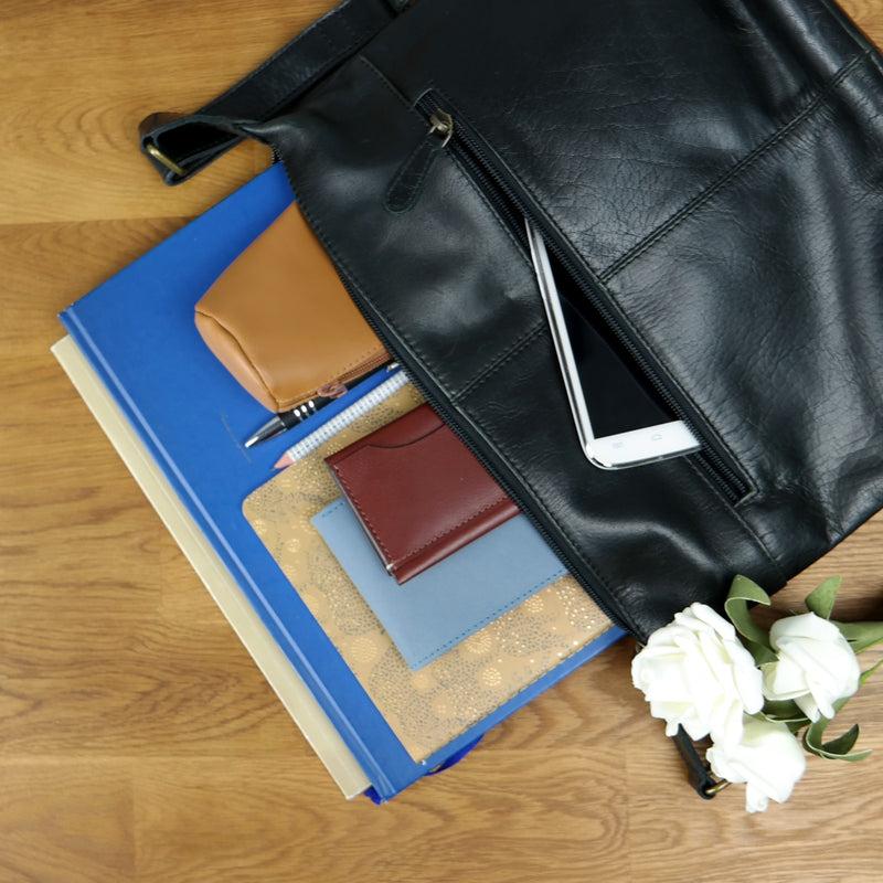 Leconi B-Ware Umhängetasche Beuteltasche Ledertasche Damentasche Leder schwarz LE0064 im Angebot
