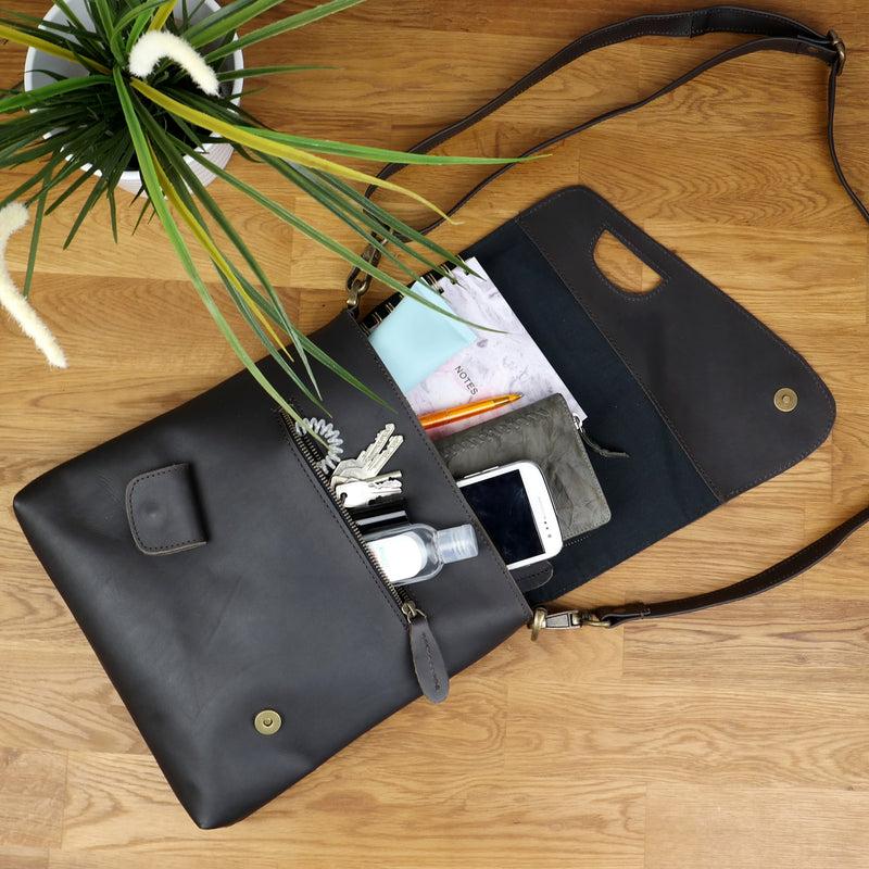 Leconi Umhängetasche Ledertasche Schultertasche Leder dunkelbraun LE3027 Black Friday Preise