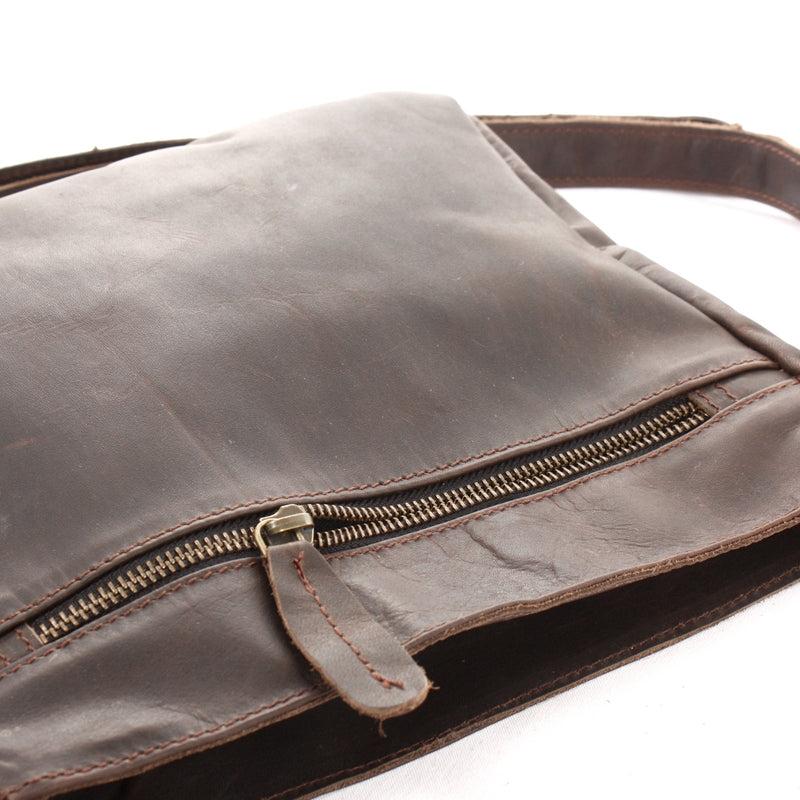 Leconi Umhängetasche Ledertasche Schultertasche Freizeittasche Leder dunkelbraun LE3058 Kostenloser Versand international
