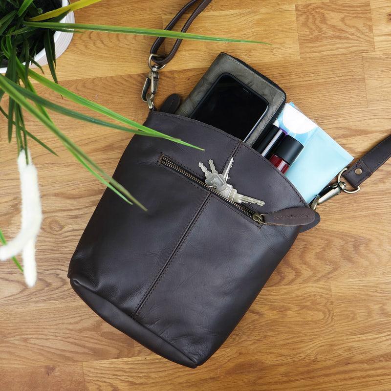 Leconi kleine Umhängetasche Schultertasche Freizeittasche Leder dunkelbraun LE3049 Bis zu 55% Rabatt