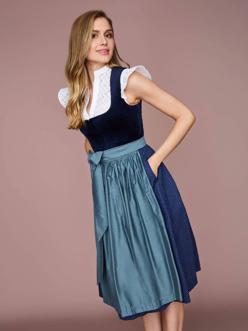 Limberry Weiße Dirndlbluse mit Flügelarm - NANE Neueste Mode