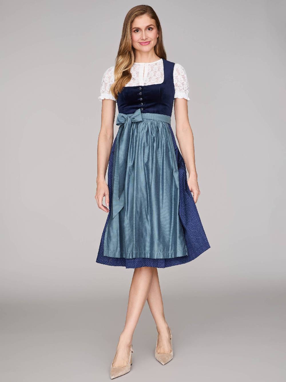 Limberry Dunkelblaues Samt-Dirndl mit Knöpfen - LUCINDA PAGEANT BLUE Nur noch ein Tag übrig