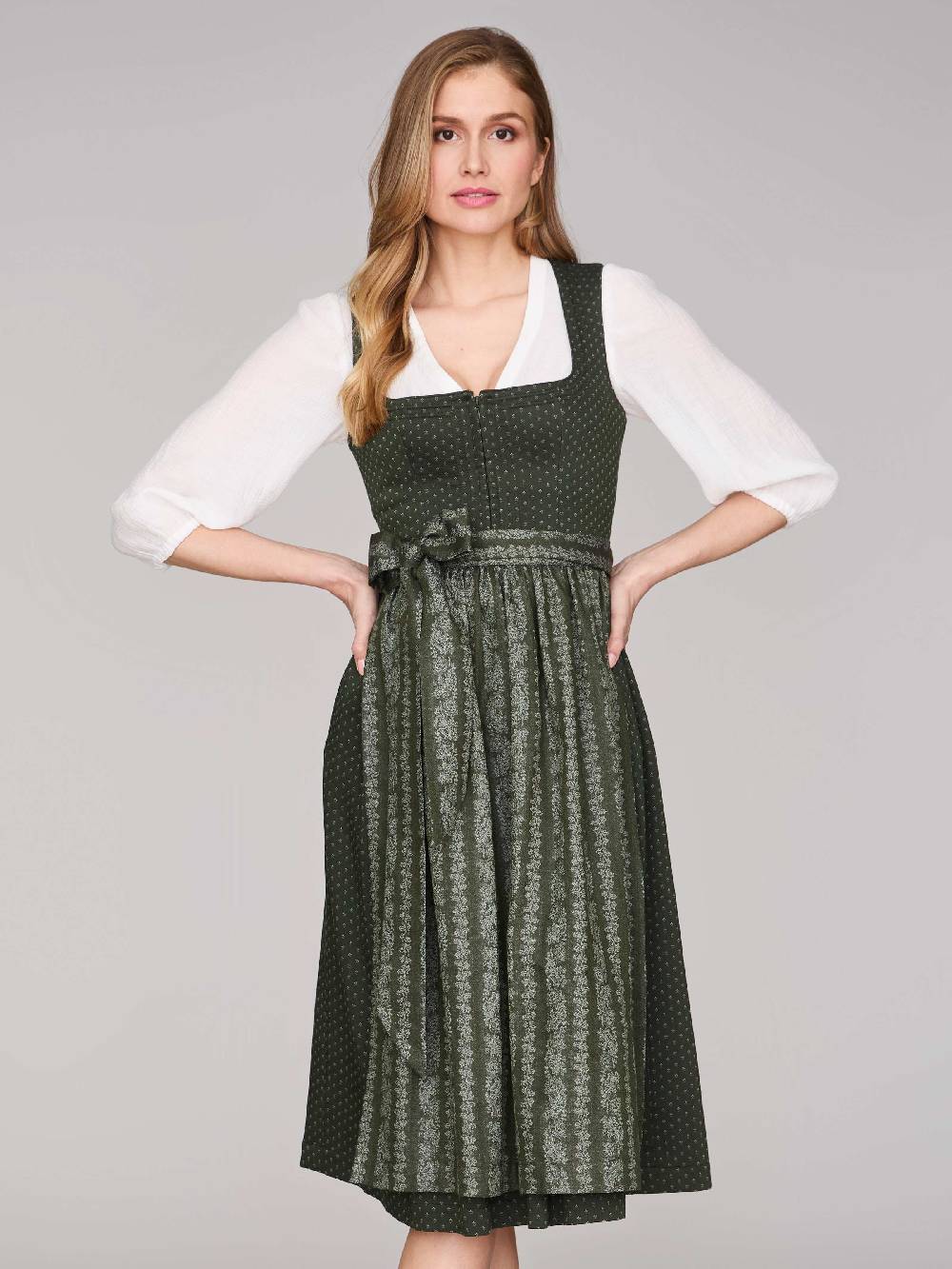 Limberry Dunkelgrünes Dirndl mit Streublumenmuster - VERA PINE FLOWER 50% Rabatt für begrenzte Zeit