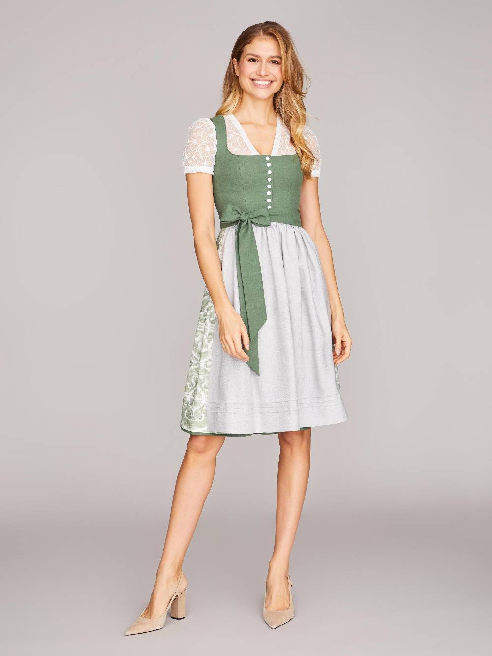 Limberry Grünes Dirndl mit Knöpfen - CAROLINE Vatertagsangebot