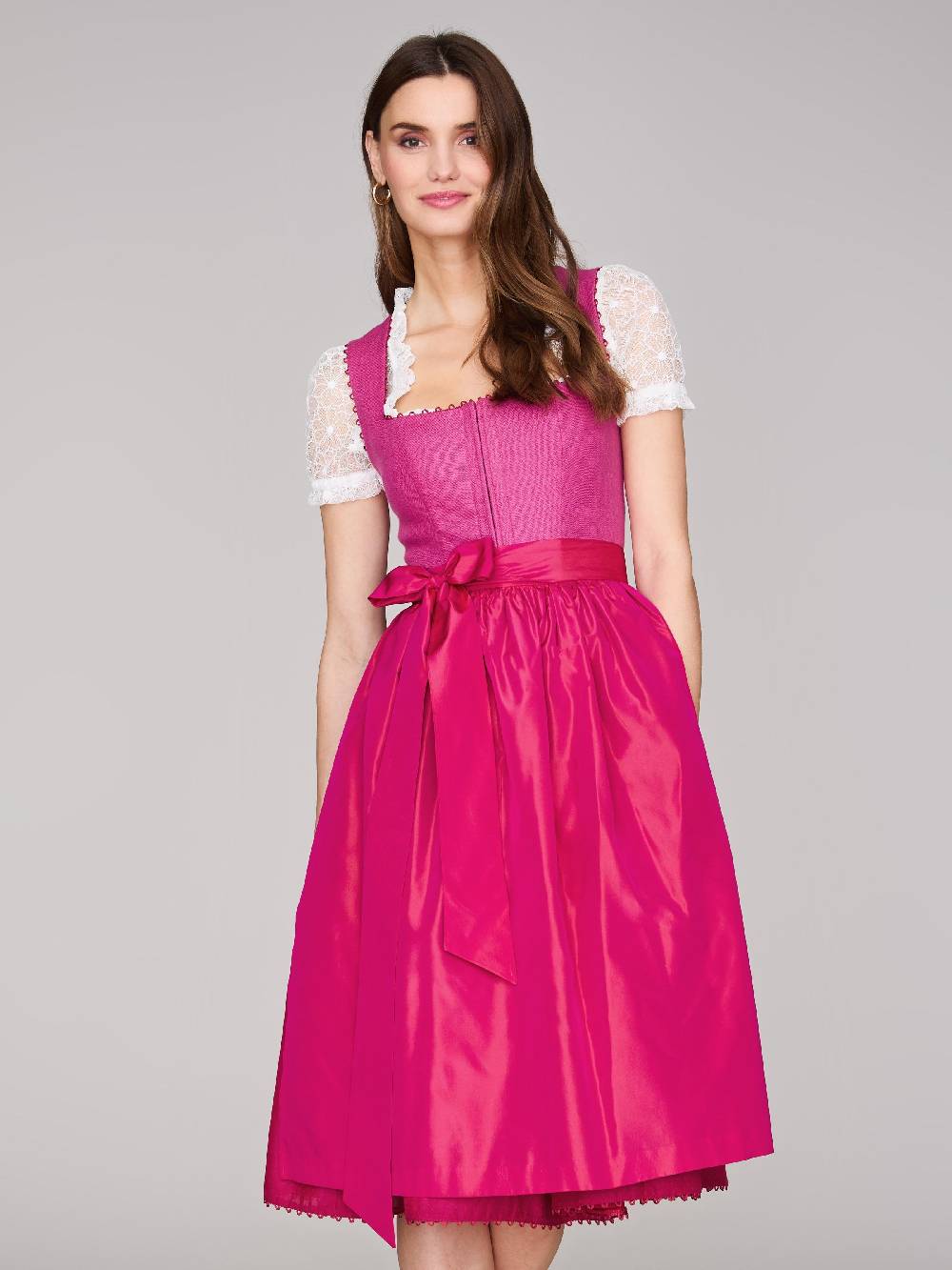 Limberry Weiße Dirndlbluse mit Stehkragen - MILLIE Top Angebot