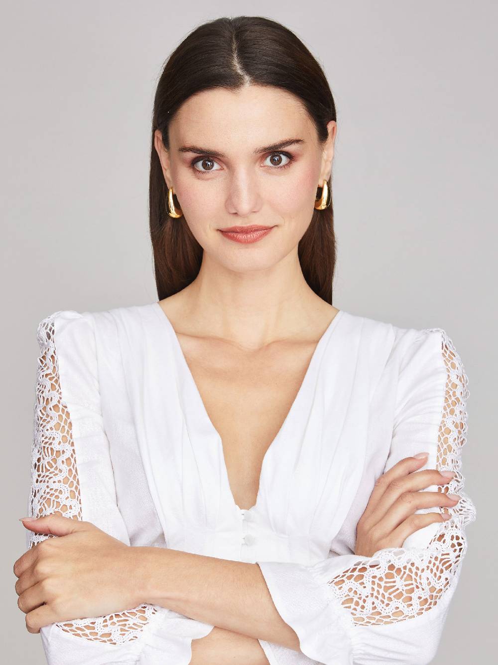 Limberry Reinweiße Dirndlbluse mit Schalkragen - SIMONES Osterangebot