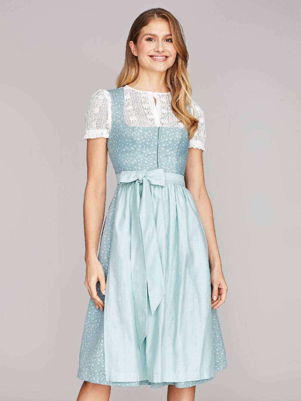 Limberry Hellblaues Dirndl mit Streublumen - LILIA PISTACHIO Valentinstagsangebot
