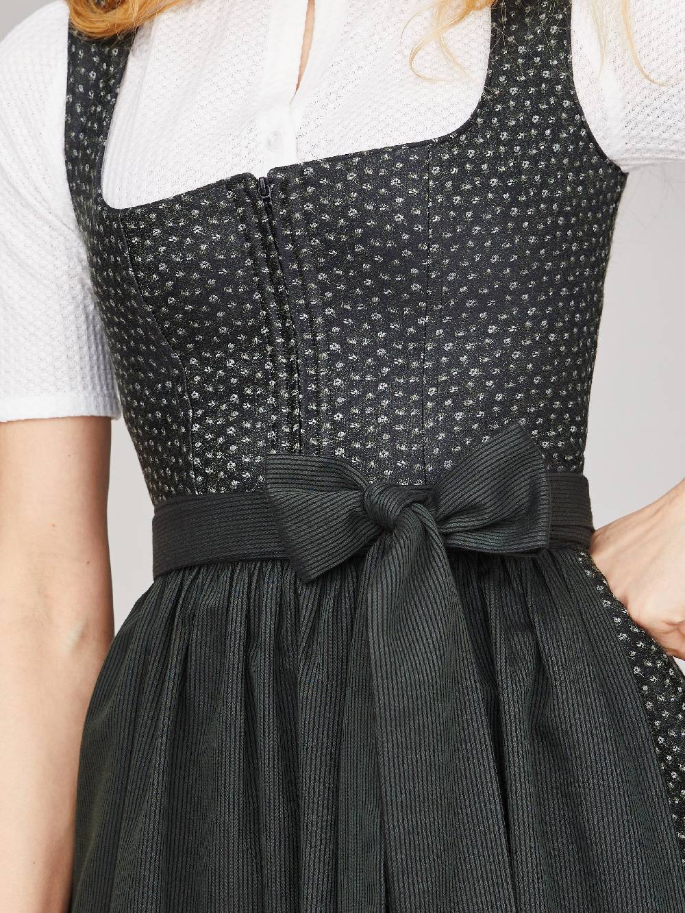 Limberry Geblümtes schwarzes Dirndl - JEZEBEL SMOKY BLACK Im Verkauf