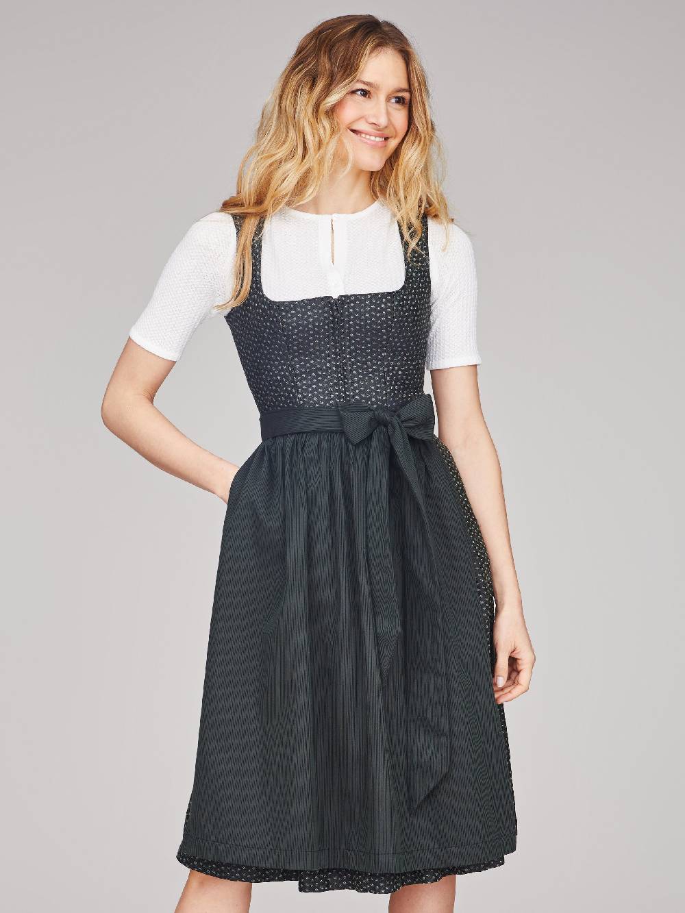 Limberry Geblümtes schwarzes Dirndl - JEZEBEL SMOKY BLACK Im Verkauf