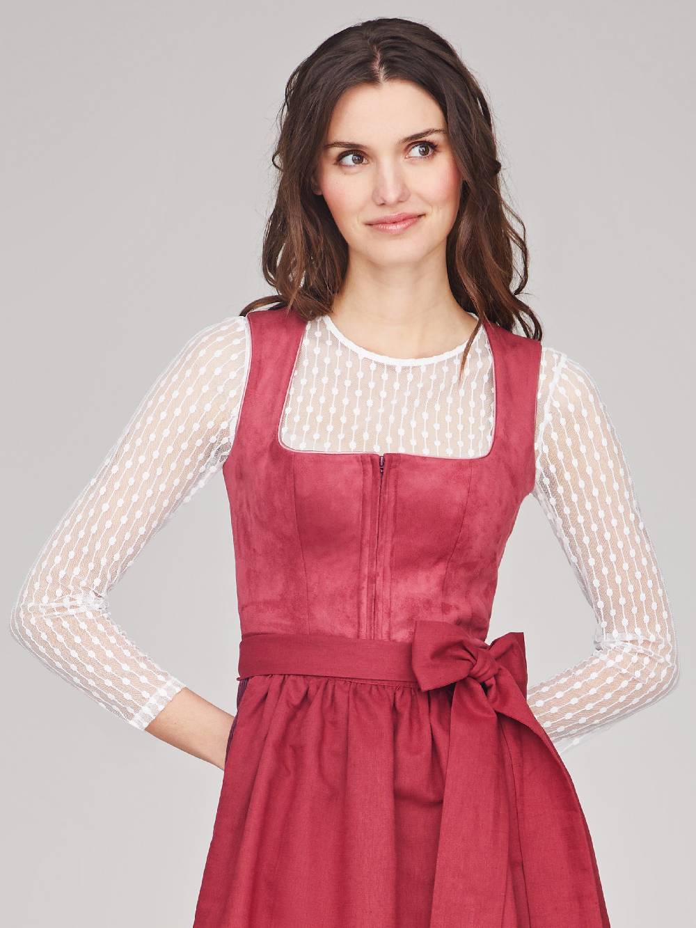 Limberry Weiße Dirndlbluse mit Pünktchen - ISABELLA Outlet