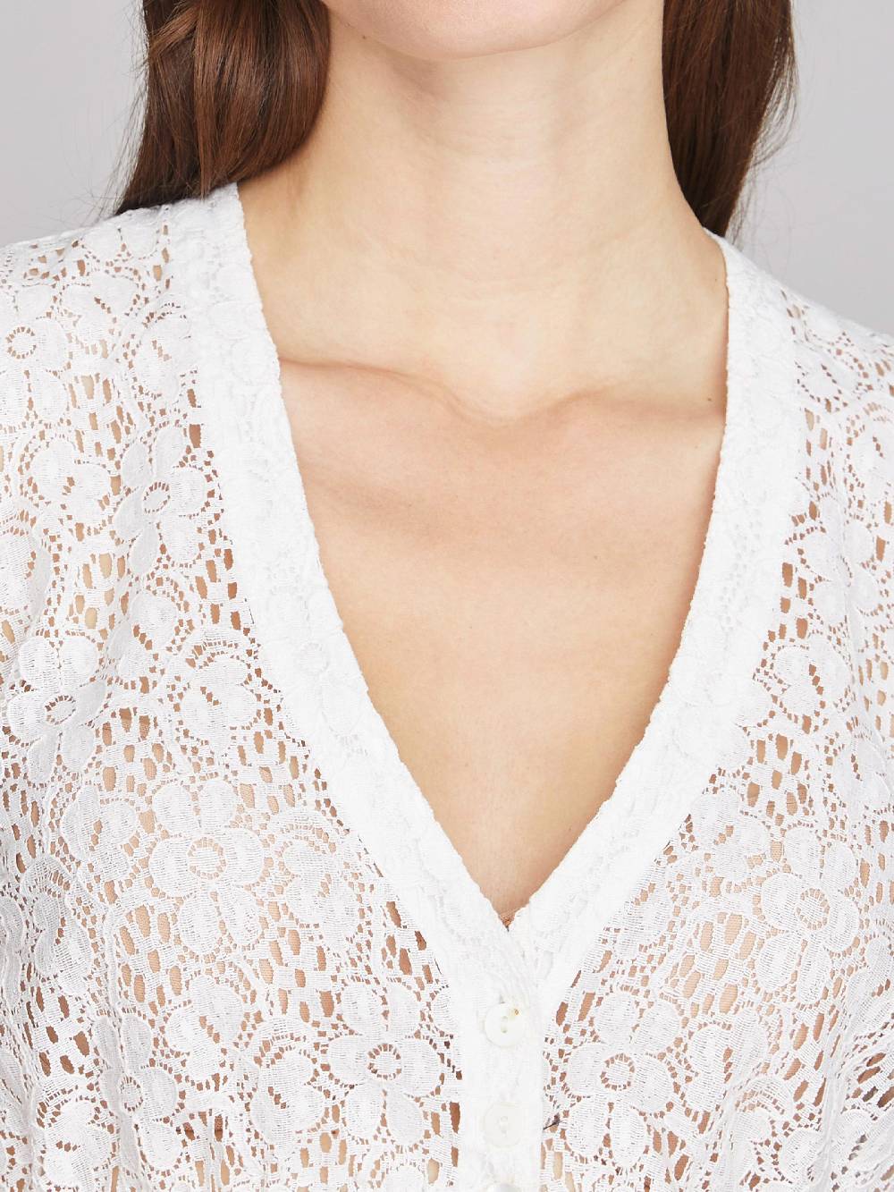 Limberry Weiße Dirndlbluse mit V-Ausschnitt - MAYA Osterangebot