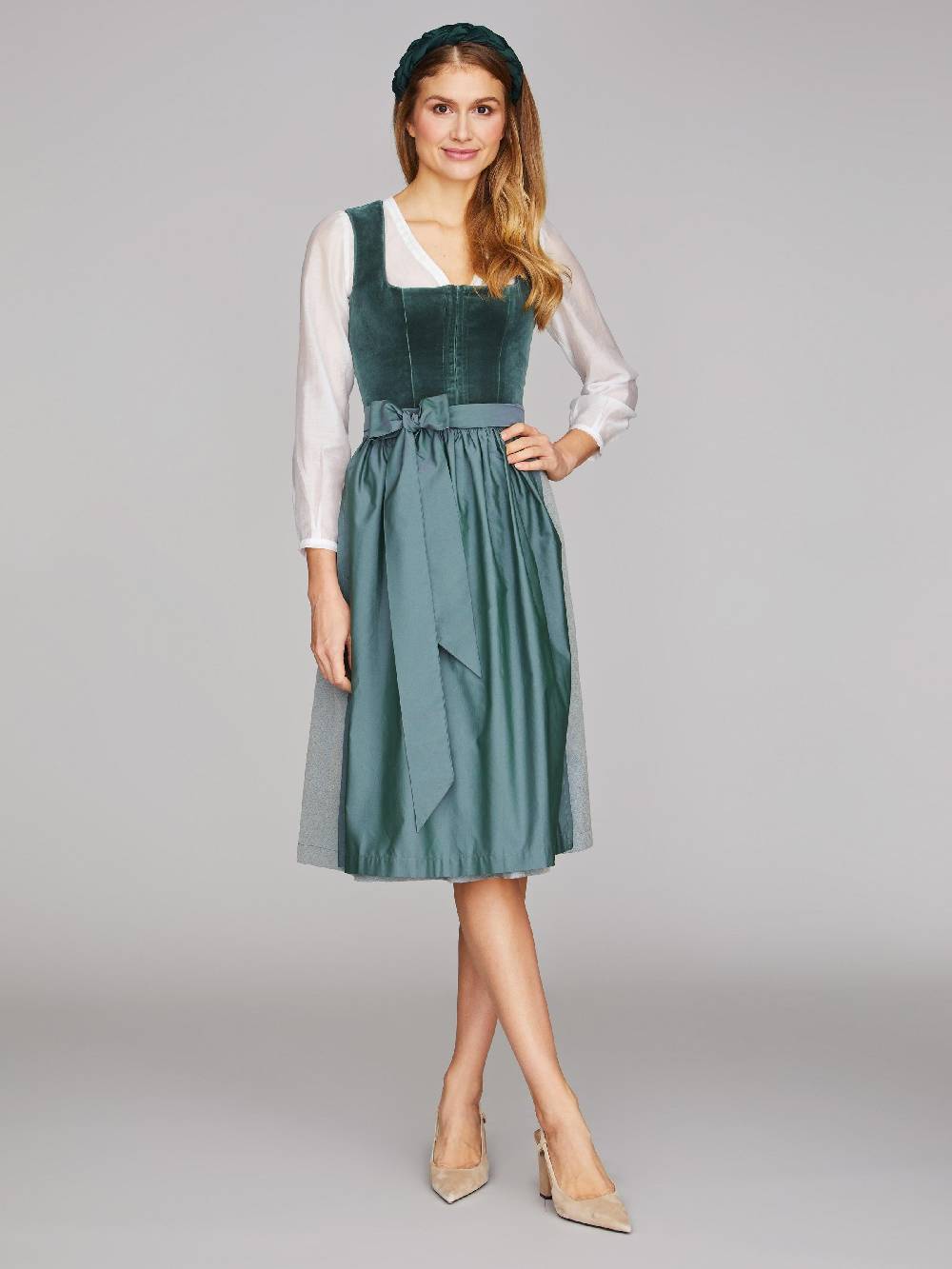 Limberry Dirndl mit Samt-Mieder in Eucalyptus - DELILAH EUCALYPTUS Zeitbegrenzte Promotion
