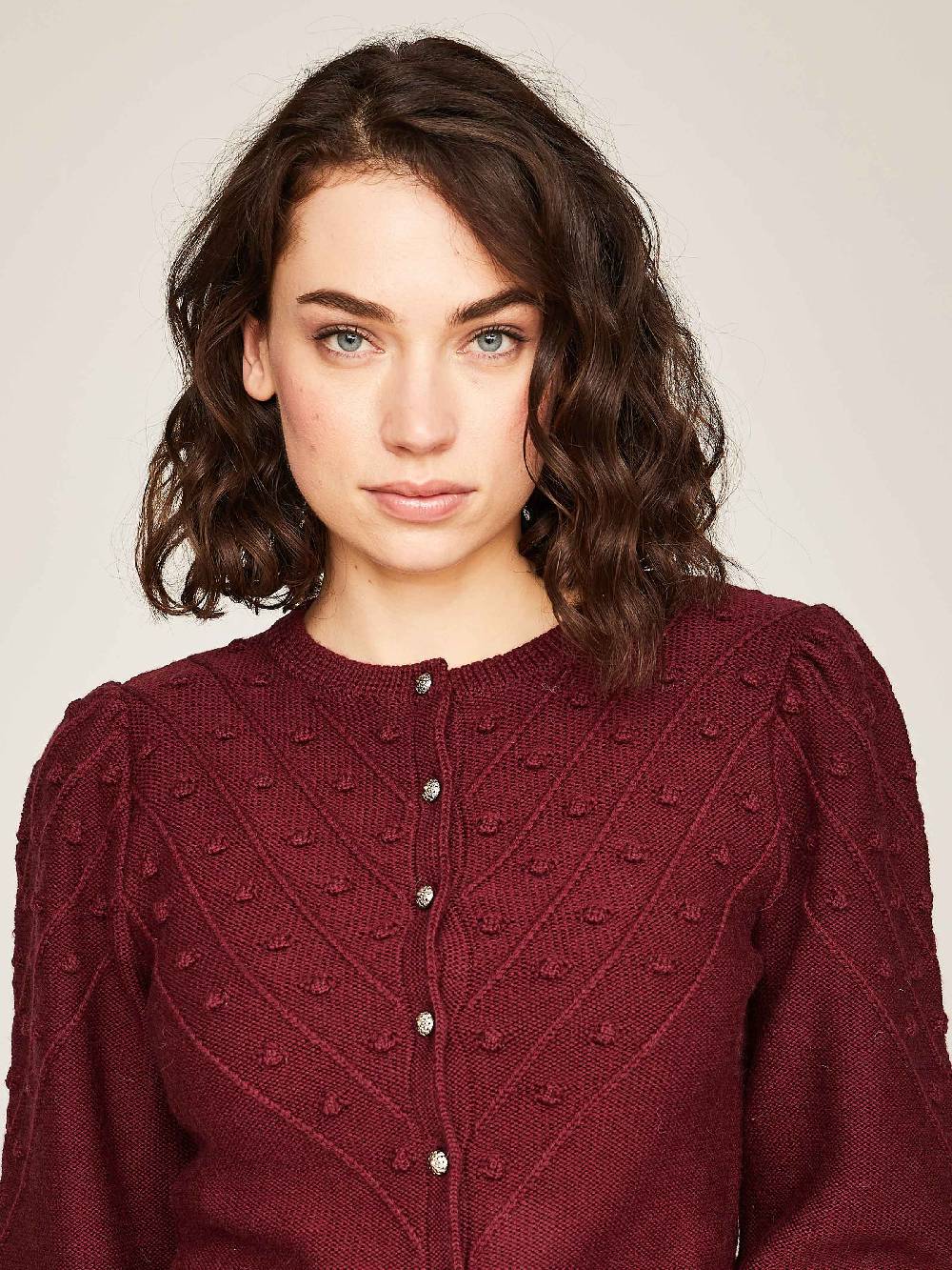 Limberry Weinrote Strickjacke mit Puffarm - MIA Top Angebot