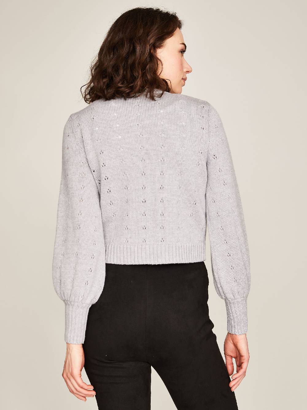 Limberry Graue Strickjacke mit Lochmuster - EMILIA Auslauf