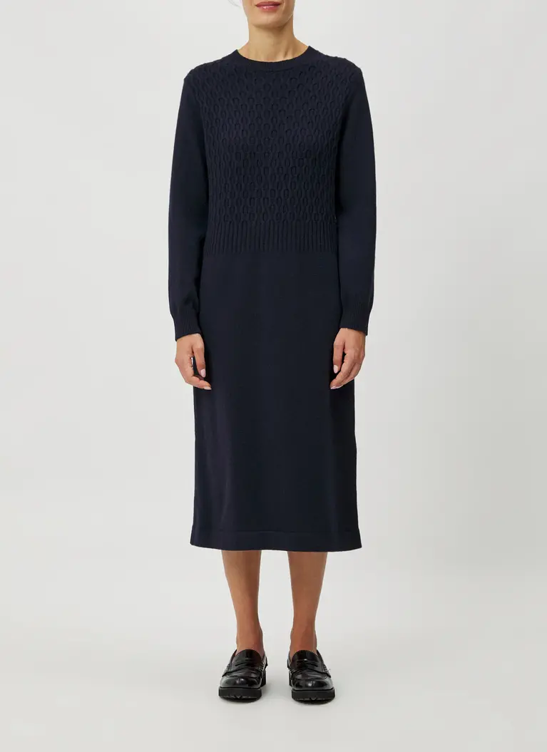 Maerz Muenchen Kleid100% SchurwolleArt. Nr. 397000-399 Saisonale Angebote