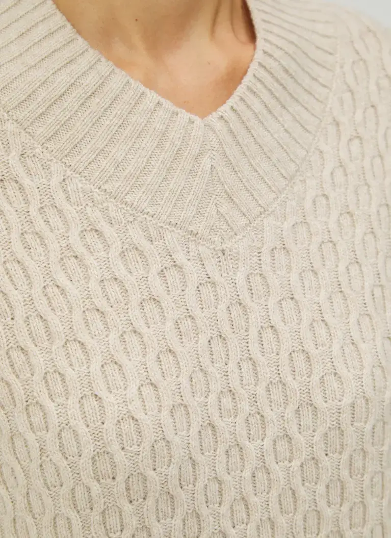 Maerz Muenchen V-Ausschnitt Pullover100% SchurwolleArt. Nr. 347700-112 Tägliche Deals
