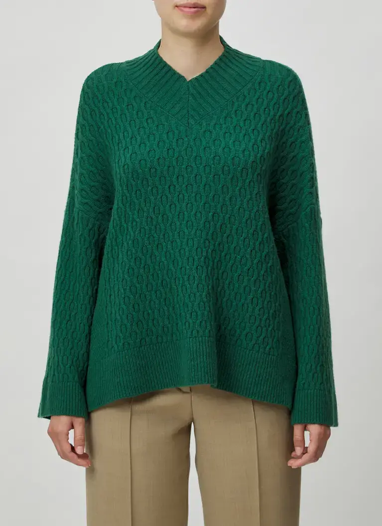 Maerz Muenchen V-Ausschnitt Pullover100% SchurwolleArt. Nr. 347700-285 Sonderangebote