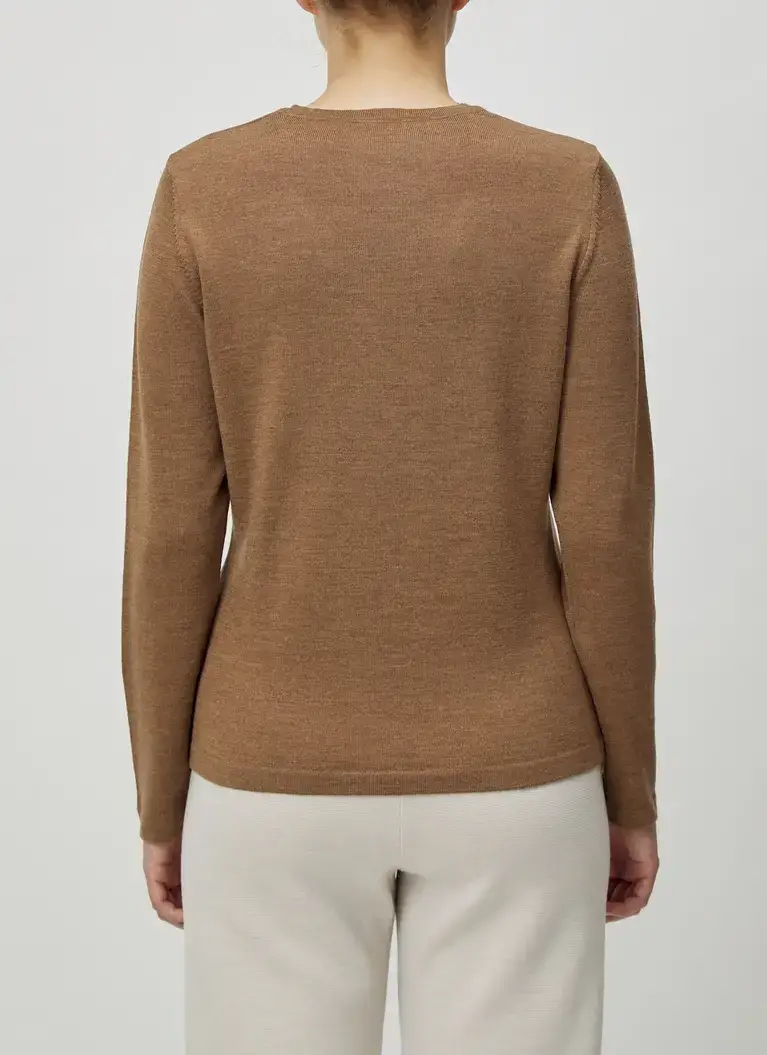 Maerz Muenchen V-Ausschnitt Pullover100% MerinowolleArt. Nr. 300000-107 Saisonale Angebote