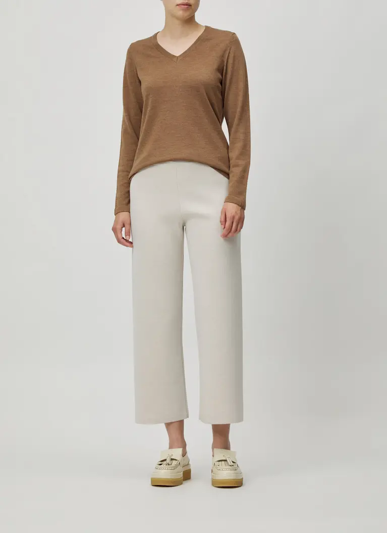 Maerz Muenchen V-Ausschnitt Pullover100% MerinowolleArt. Nr. 300000-107 Saisonale Angebote