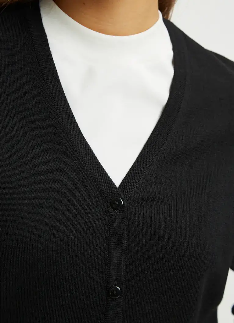 Maerz Muenchen Strickjacke100% MerinowolleArt. Nr. 200900-595 Bis zu 65% Rabatt