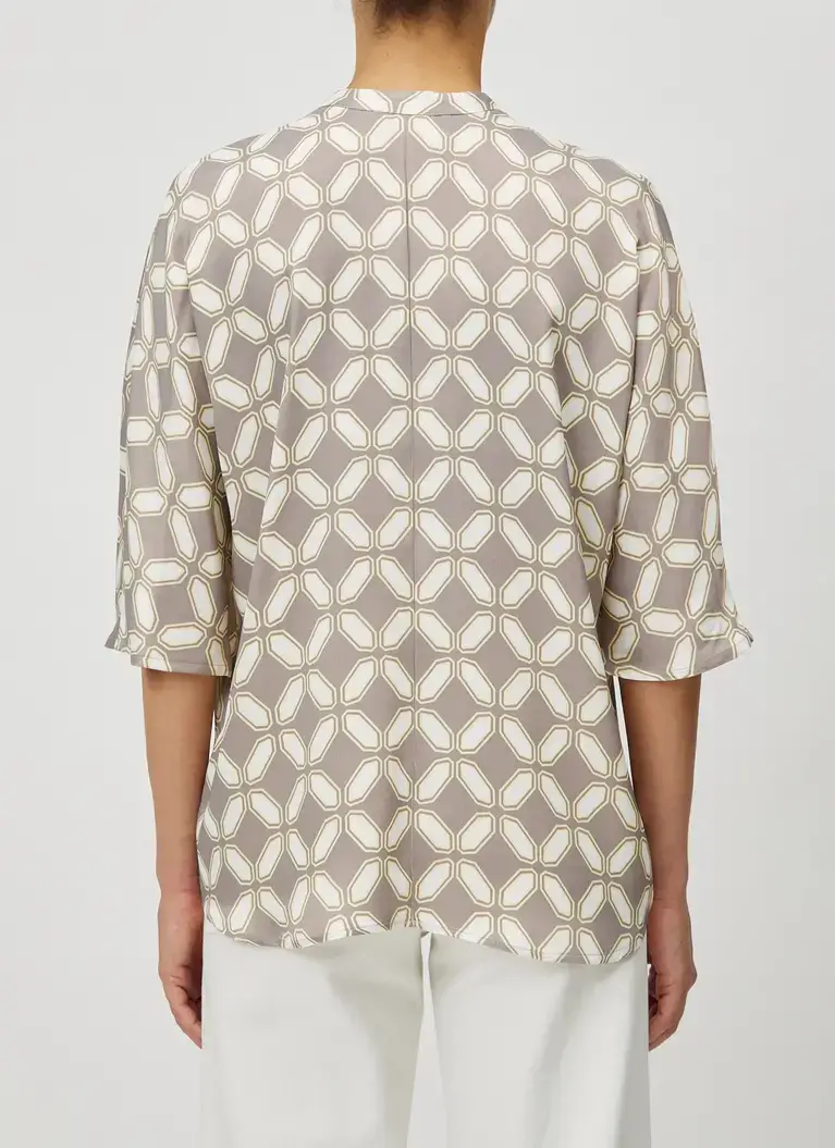Maerz Muenchen Stehkragen-Bluse100% ViskoseArt. Nr. 153201-528 Vatertagsangebot
